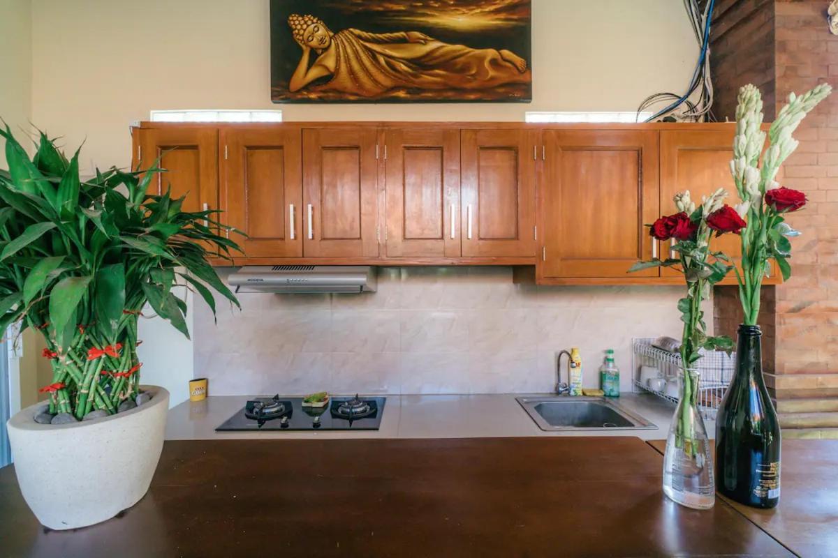 Raka Rai Homestay Canggu Buitenkant foto